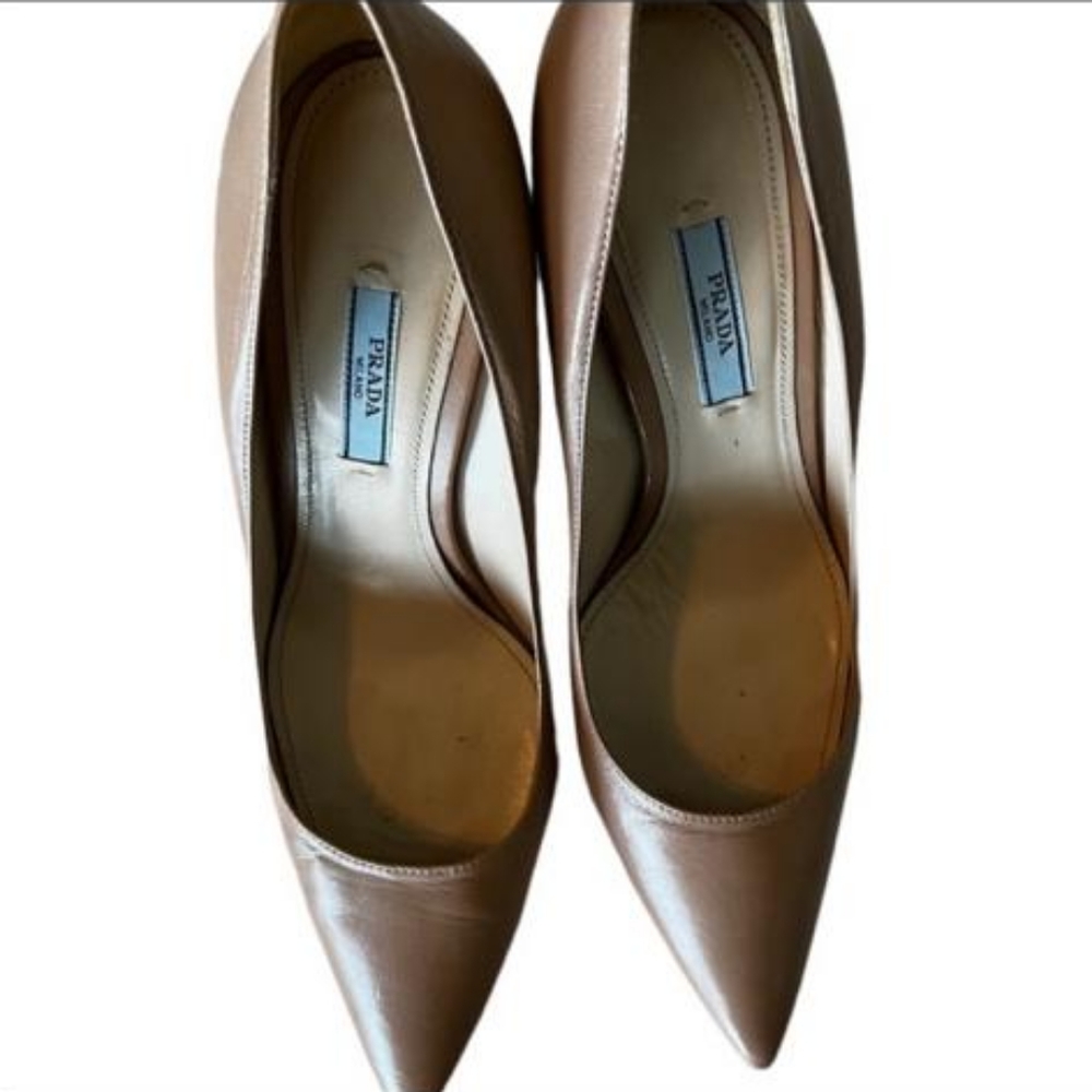 Authentic Prada Heels Size 39 1/2